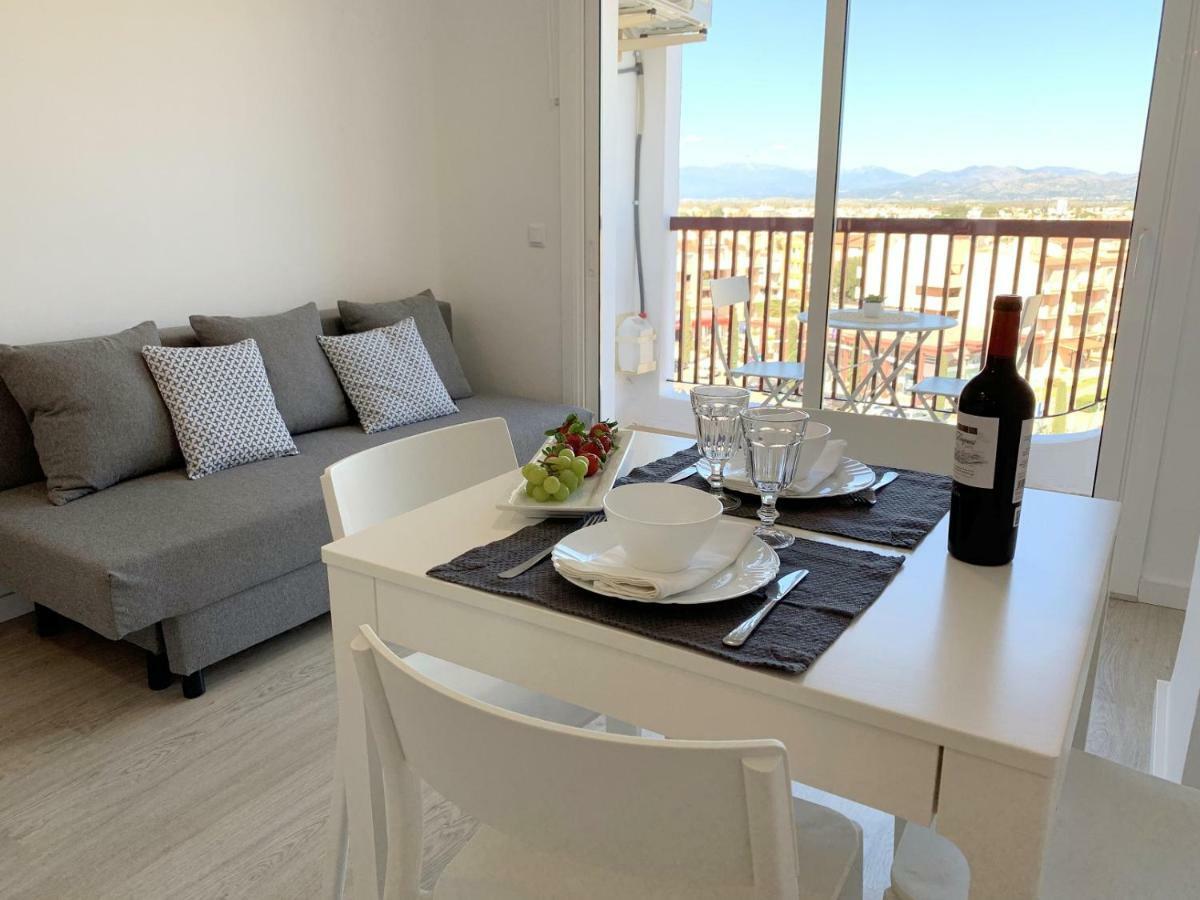 Apartamento 1ª Linea De Mar -Wifi- Aire Acondicionado Empuriabrava Luaran gambar